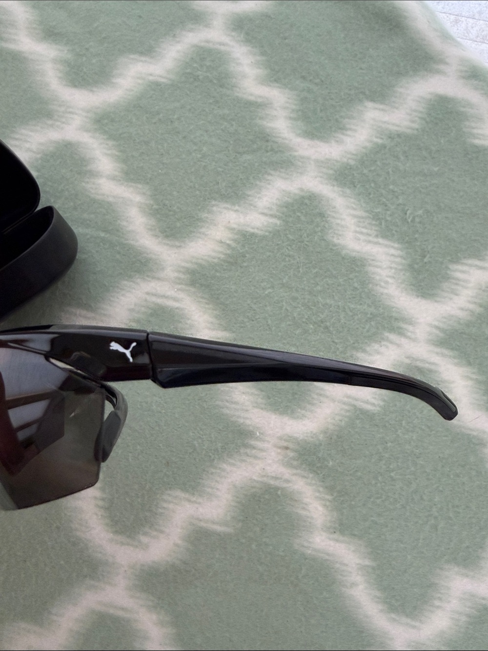 PUMA Black Sport Polarized Sunglasses with Matching Protective Case PE0041SCOS - Picture 5 of 10